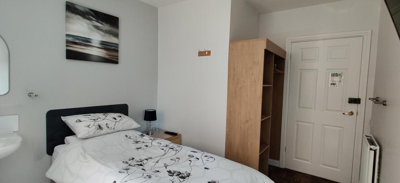 Aaron Lodge Guest House Λέστερ Εξωτερικό φωτογραφία